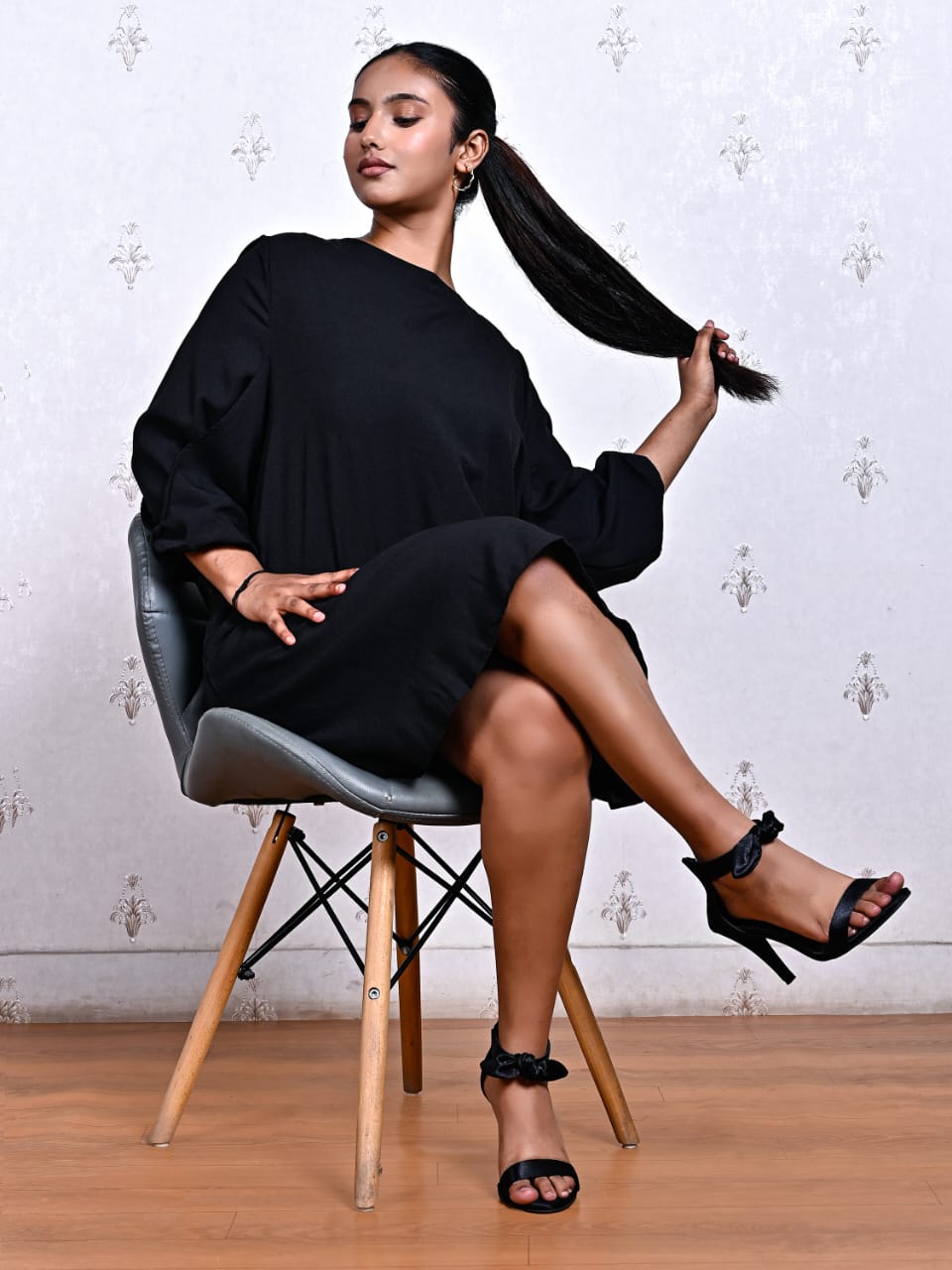 Black Blended Cotton A-Line Mini Dress with Balloon Sleeves